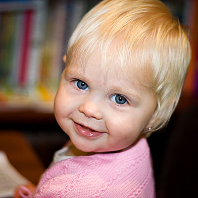 'Samantha' - Canon EF 50mm f/1.8 lens at f/1.8