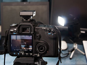 Phottix Aster wireless flash trigger on a Canon 50