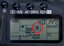 metering mode indicator on a Canon EOS 50D DSLR