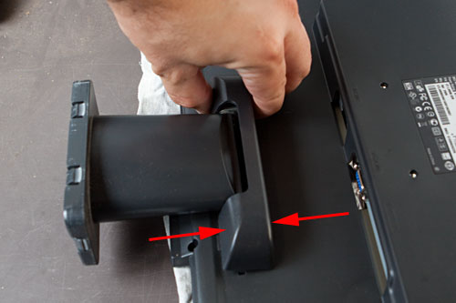 figure 2: squeeze and lift to remove cover