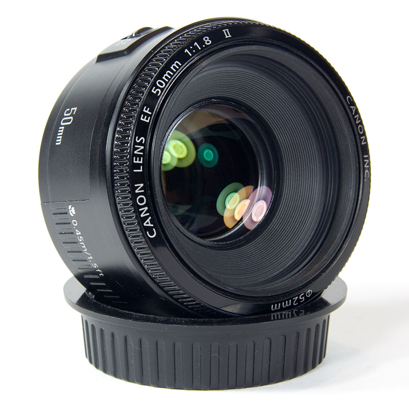 Canon EF 50mm f/1.8 II lens