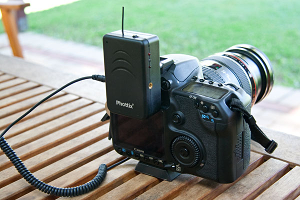 transmitter mounted on viewfinder of Canon 50D