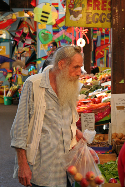 buying apples