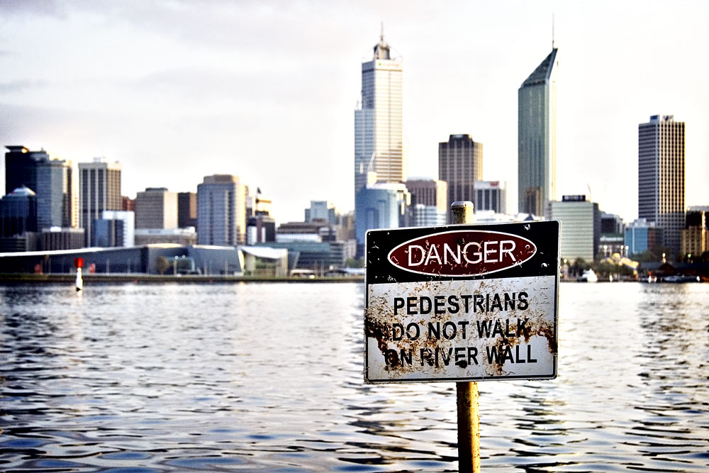 sign and city - lomo