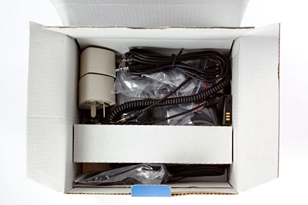 lotsa cables and accessories in the bottom of the box