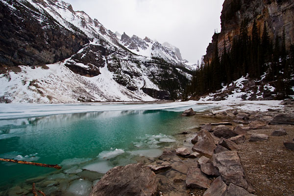 the emerald-green colour of the lake water