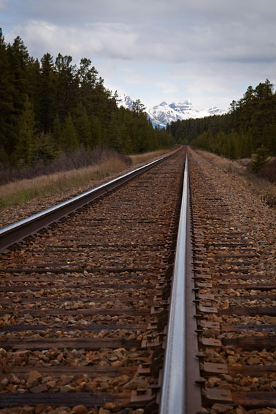 straight track to the mountains
