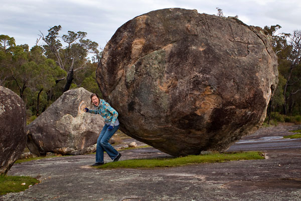 huge boulders that look precariously balanced