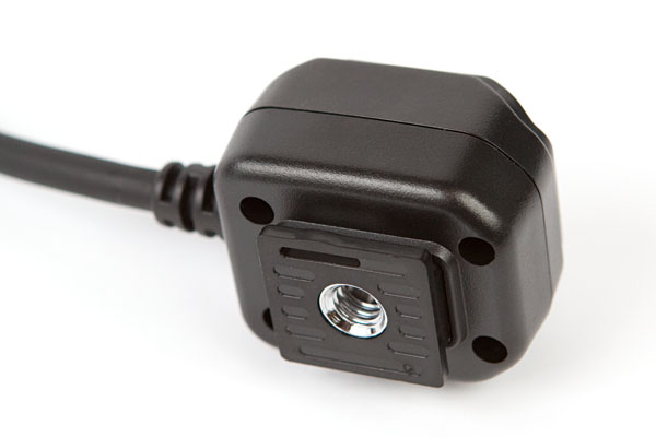 1/4" socket and plastic foot on the hot shoe block