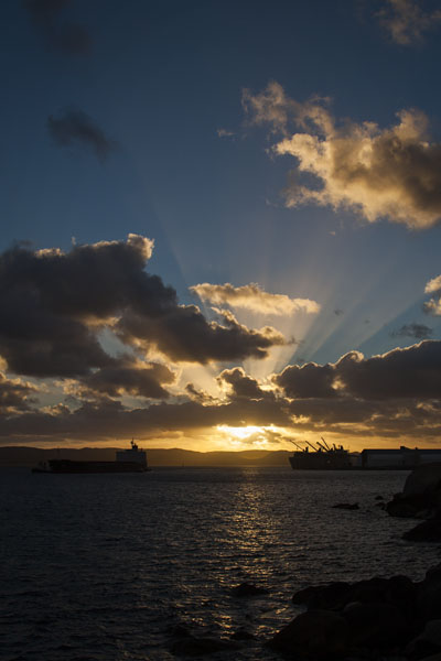 crepuscular rays before sunset